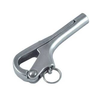 internal threaded pelican hook