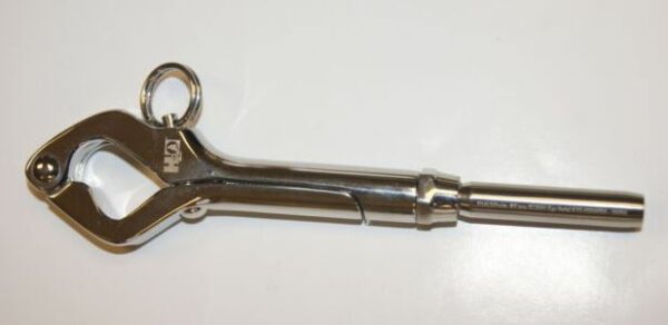 swage pelican hook